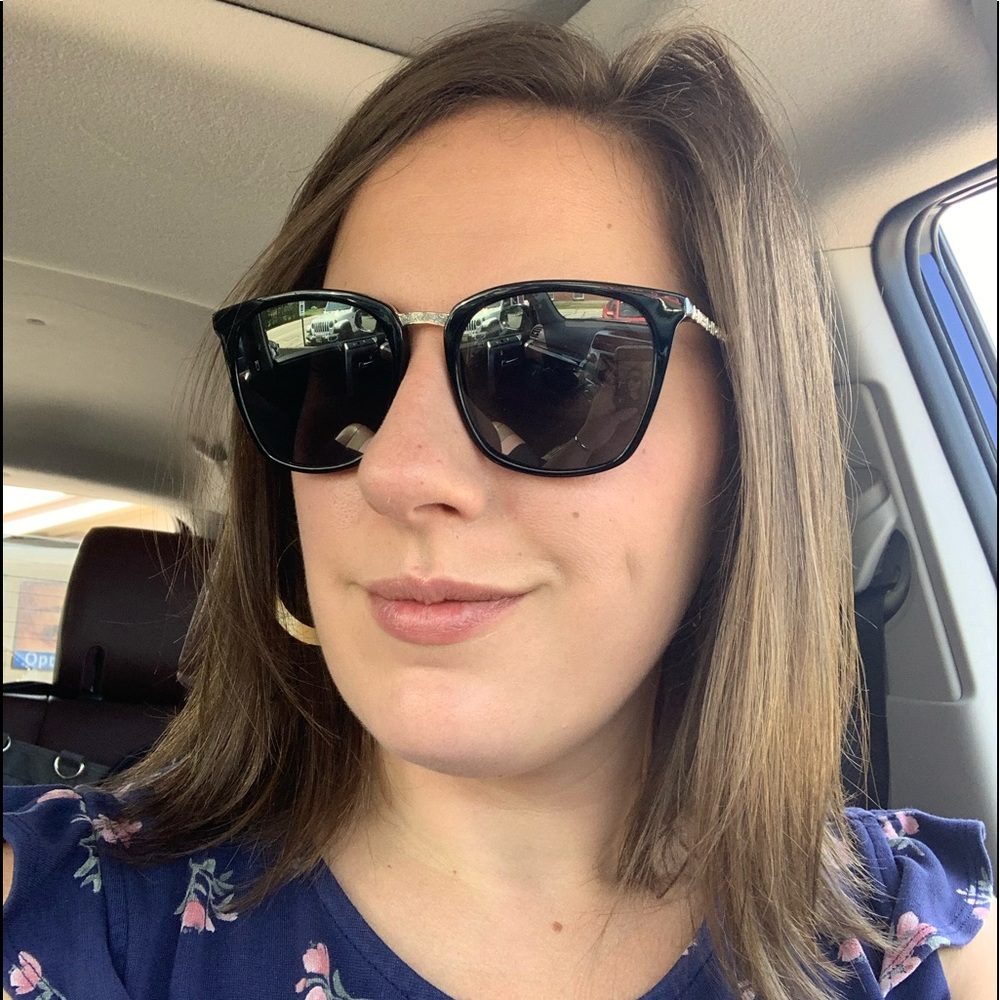 Meet your Posher, Paige